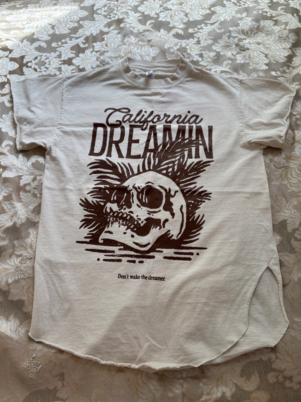 California Dreamin' Graphic Tee